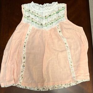 NWOT POL Peach Lace Sleeveless Top